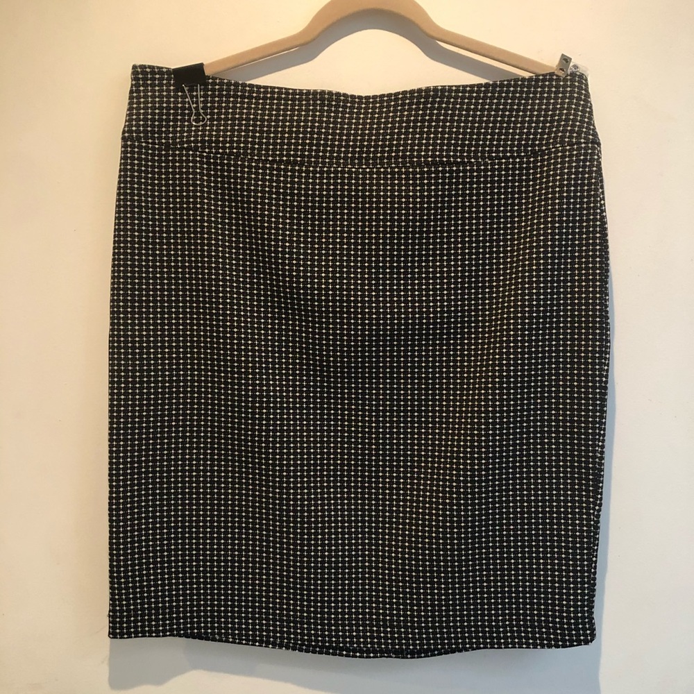 Size XL Pencil Skirt - black & white - stretchy